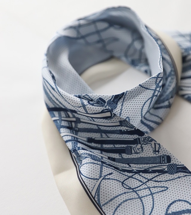 ラインツイリースカーフ