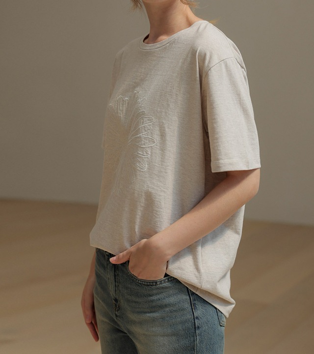 [RR]フローフラワー刺繍半袖トップス