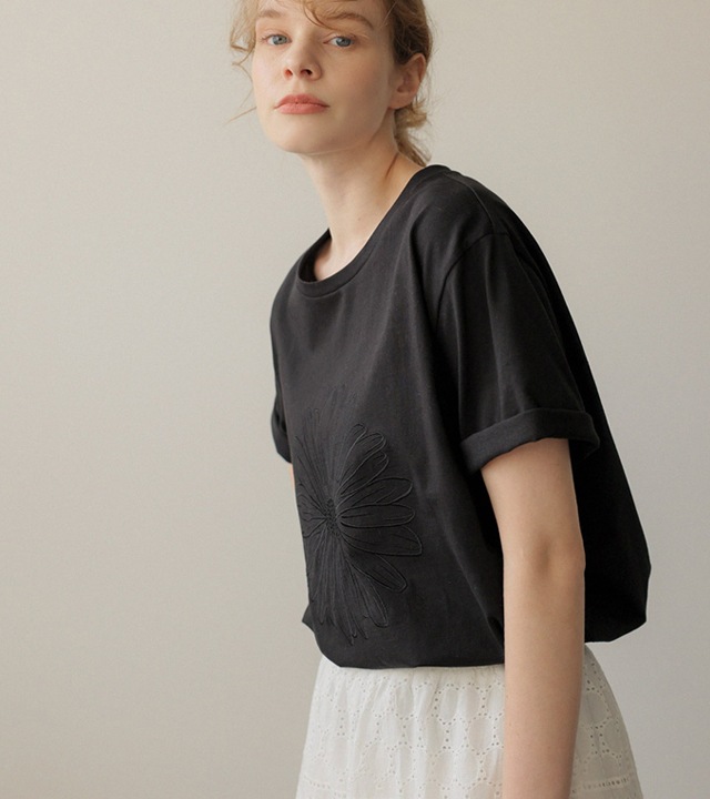 [RR]フローフラワー刺繍半袖トップス