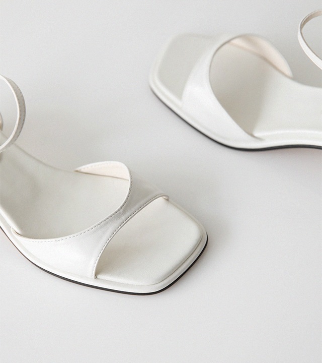 バードスクエアトゥスリングバックサンダル