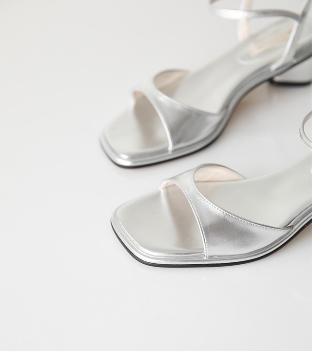 バードスクエアトゥスリングバックサンダル