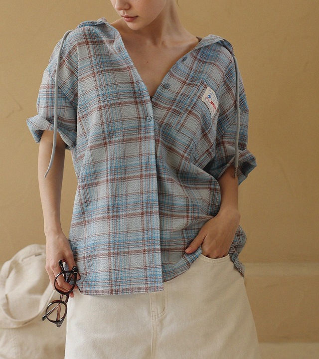 チェックフード付きシャツ