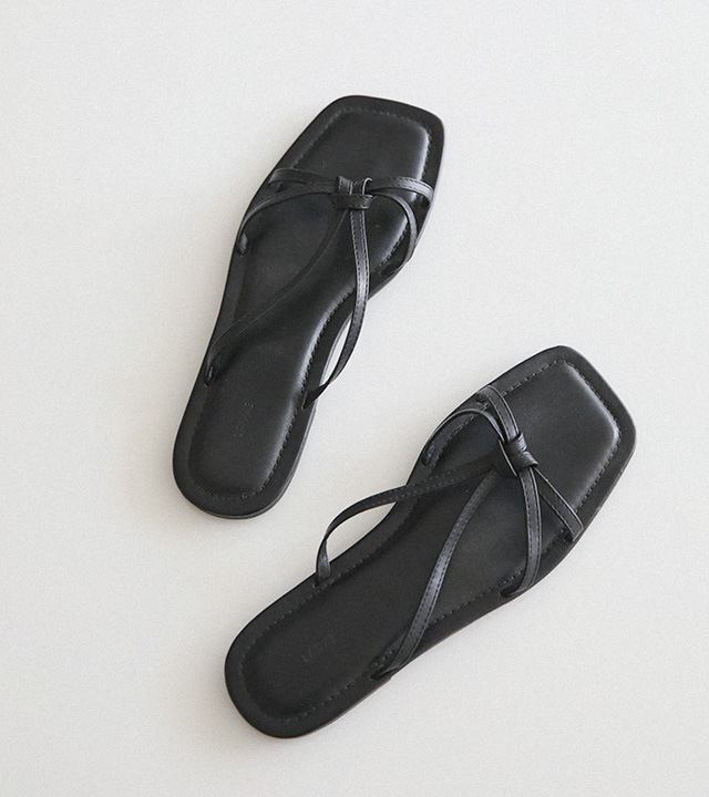 ドゥーイングストラップスリッパ