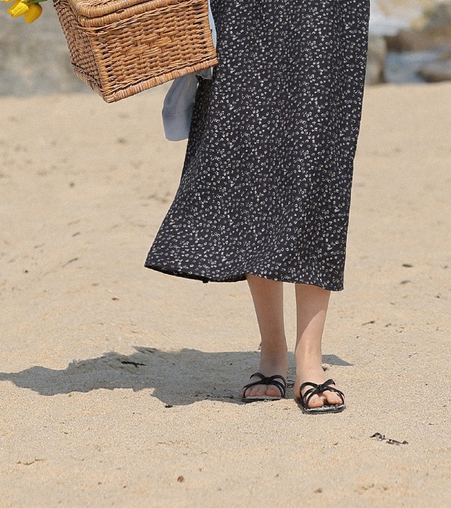 ドゥーイングストラップスリッパ