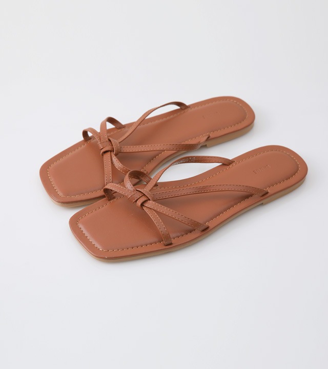 ドゥーイングストラップスリッパ