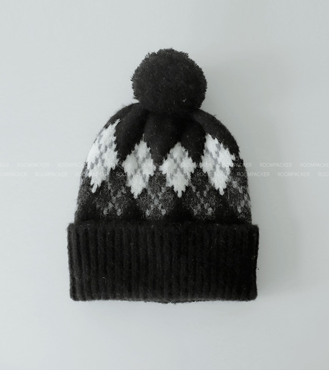 モエルアーガイルニットドロップビーニー