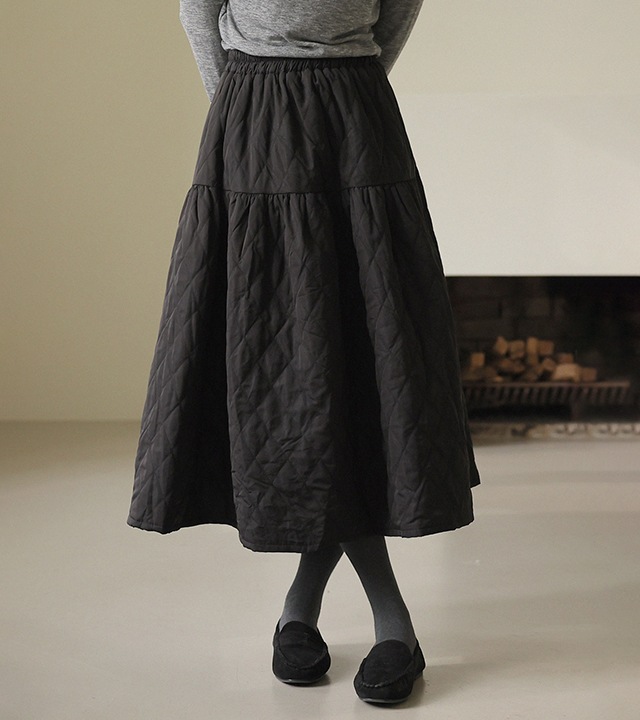 ルネルカットラインキルティングパッド入りスカート