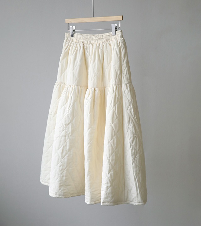 ルネルカットラインキルティングパッド入りスカート