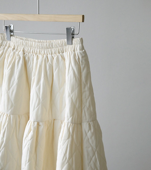 ルネルカットラインキルティングパッド入りスカート