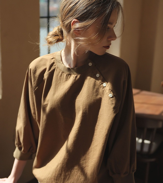 🌈[RR]ボタンシボリブラウスマンツーマン