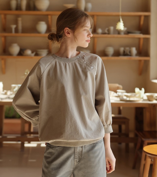 🌈[RR]ボタンシボリブラウスマンツーマン