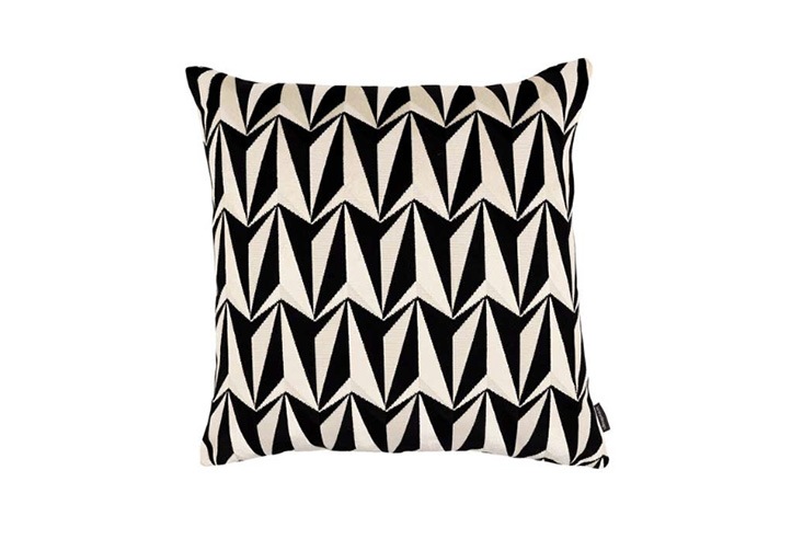 クッション kirkbydesign カークビーデザイン Origami Rockets KCC5165-02 (60×60)