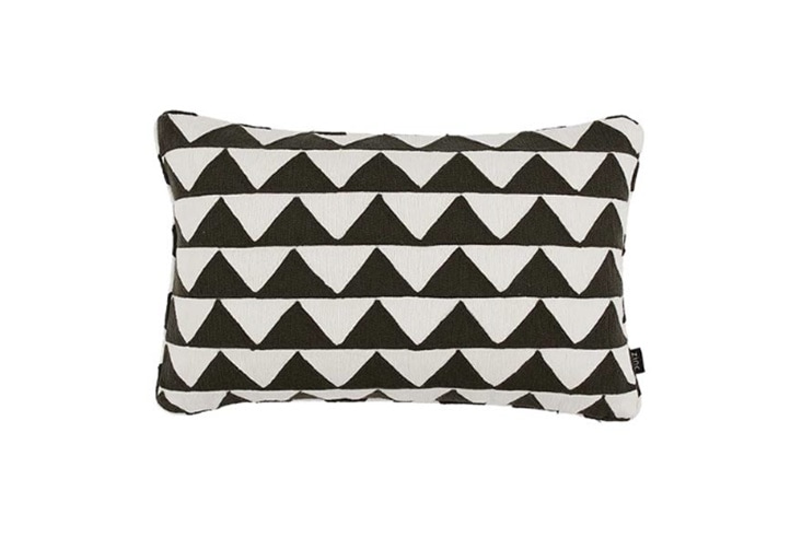 クッション zinc textile ジンク Bermuda ZC680-01 (55×35)