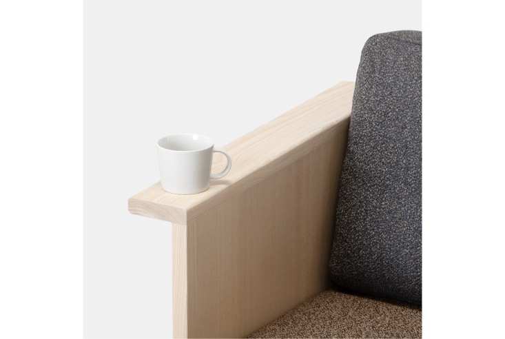 雪の木 リビングソファ 大雪木工 センの木の家具 Kigakiku Sofa