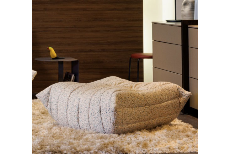 リビングソファ ligne roset(リーン・ロゼ)　 ROSETTogo ロゼトーゴ | ソファ | 取扱製品 | ligne roset | リーン・ロゼ公式サイト