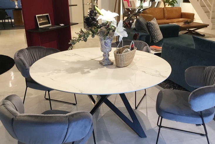 ダイニングテーブル ligne roset(リーン・ロゼ) ROSETEnnea