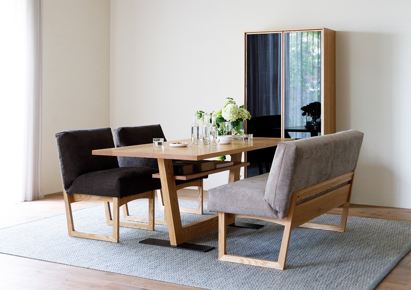 ダイニングチェア Hirashima ヒラシマ LIBERIA PLUS Dining Side Chair