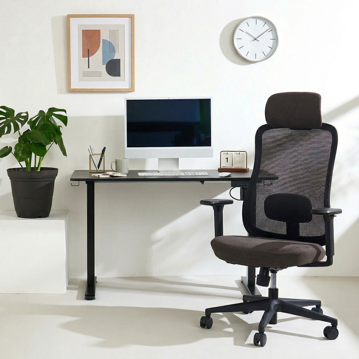 6月下旬頃入荷予定 ROOM WORKS ワークチェア シンプルベーシック M2BK 張地ブラウン RM2-BBR