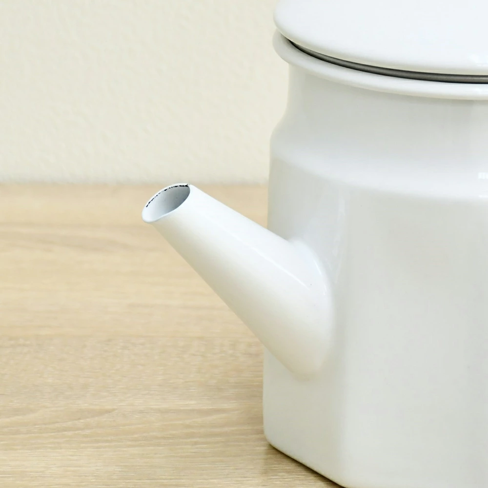 活性炭カートリッジ式 ホーロー製 八角型オイルポット【活性炭フィルター1個付き・容量650ml】