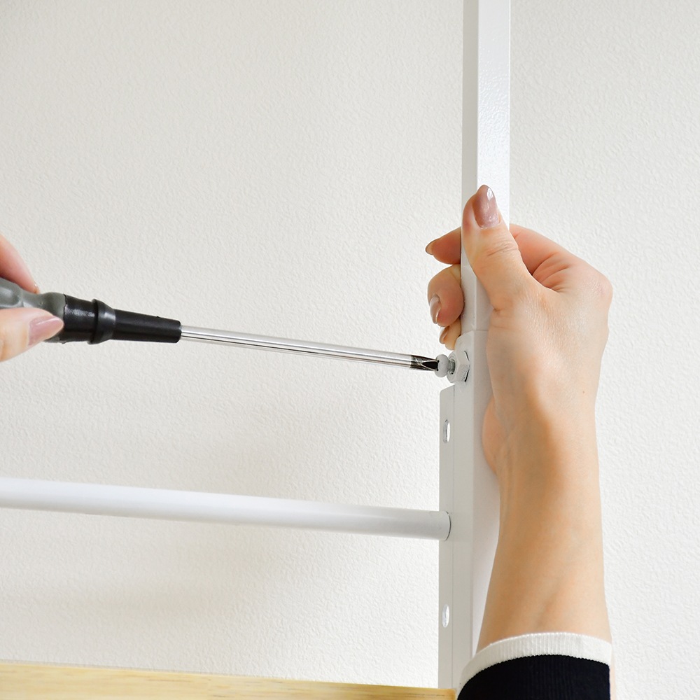 スリムウォールラック【幅55cm／つっぱり式】