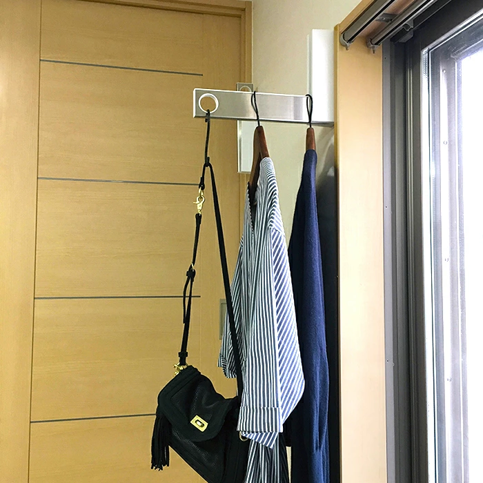 壁面物干し掛け ルームハンガーブラケット2個組【石膏ボード・木部両用／竿1本用】