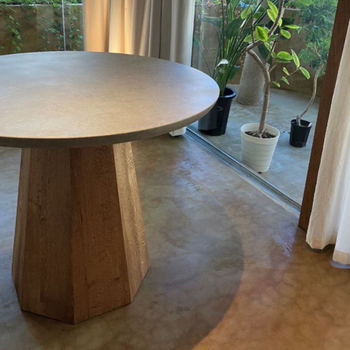 Hakke table｜ハッケ ダイニングテーブル 八角形脚の丸テーブル 讃岐産