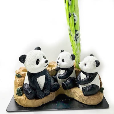 パンダ 置物 傘立て 送料無料 沖縄700円 ぱんだグッズ 中国 中華街 可愛い シャンシャン 香香 赤ちゃん 雑貨 レトロお土産 プレゼント 誕生日 お祝い Ro0403 パンダ雑貨専門店 パンダグッズ 日用品 風水 太極拳 中国雑貨 中国衣料 パンダまんの老維新