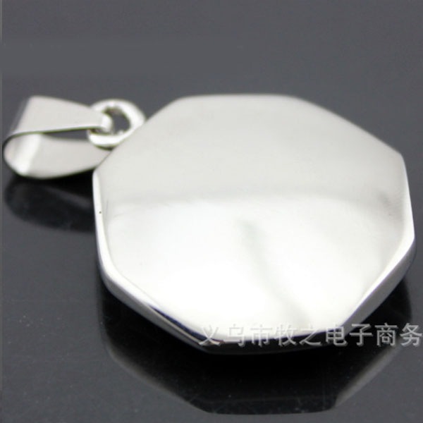 ステンレス太極八卦ペンダントトップ ネコポス便なら【送料無料