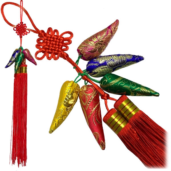 額縁 唐辛子の布絵 額入 魔除け 唐辛子 布細工 壁掛け ディスプレイ 額縁 唐辛子の布絵 額入 魔除け 唐辛子 布細工 壁掛け ディスプレイ