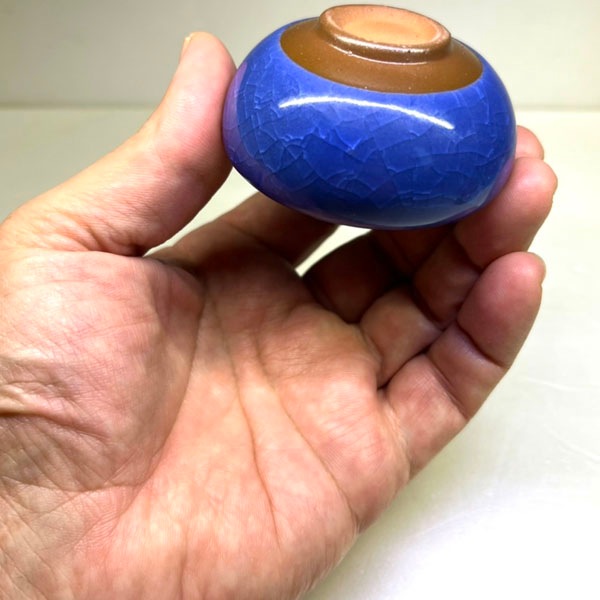 陶器,鯉入りぐい飲みおちょこ 8色 ｜魚杯,小茶碗,焼き物,陶磁器