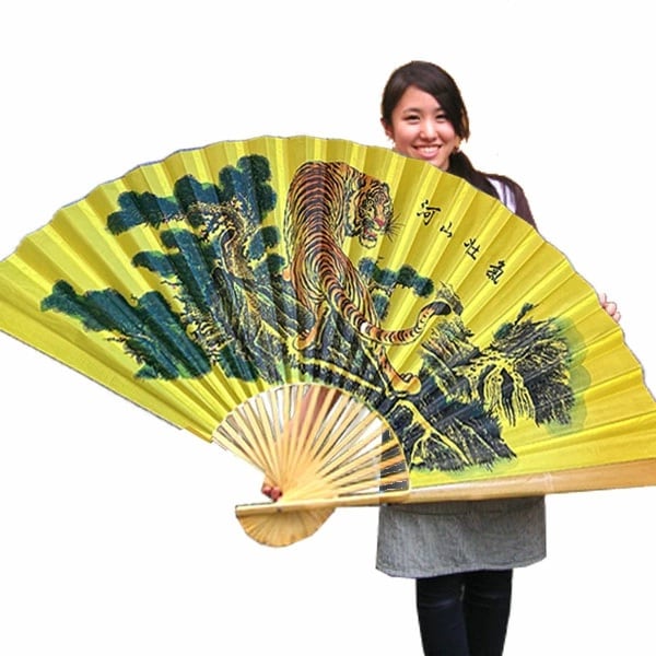 B級品 巨大 中華 掛け扇子（黄虎） 【送料無料】（沖縄1,000円