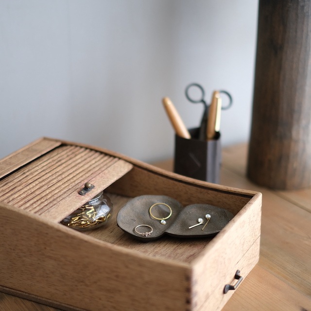 蛇腹扉の収納箱｜古雑貨,その他｜古家具・アンティーク家具 R-select