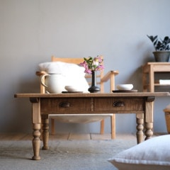 �����ơ��֥롡������