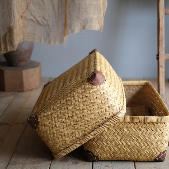 行李　収納籠　未使用品　昭和レトロ　3/18まで　302 革当て竹行李 （幅60cm） | 古雑貨,籠 バスケット | R-select