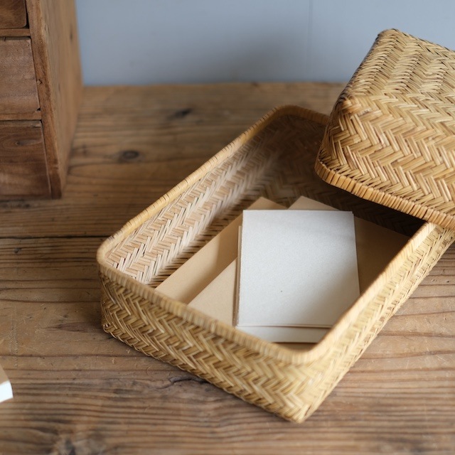 竹彫刻の小物入れ 3段引き出し　32×20×高さ26㌢ 竹彫刻の小物入れ 3段引き出し 32×20×高さ26㌢