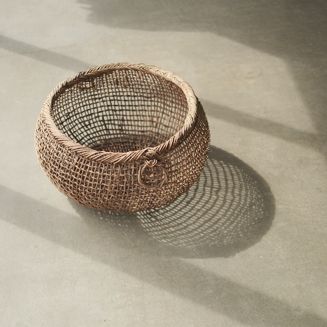 あけびかご丸平籠　こだし編み こだし編みあけびかご – 器・生活道具ー日和