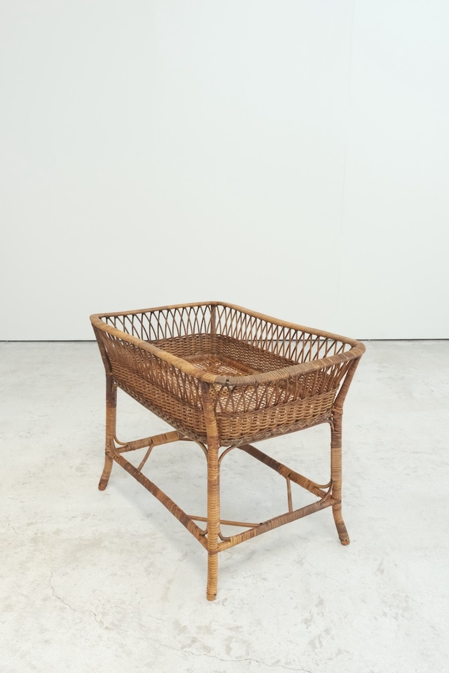 籐のランドリーバスケット｜ラタンカゴ｜すべての商品｜古家具