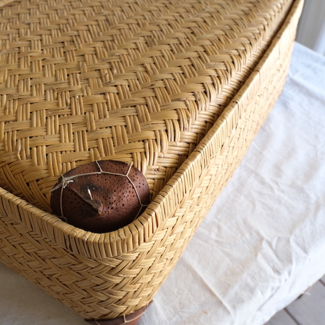 革当て竹行李 （幅60cm）｜古雑貨,籠 バスケット｜古家具