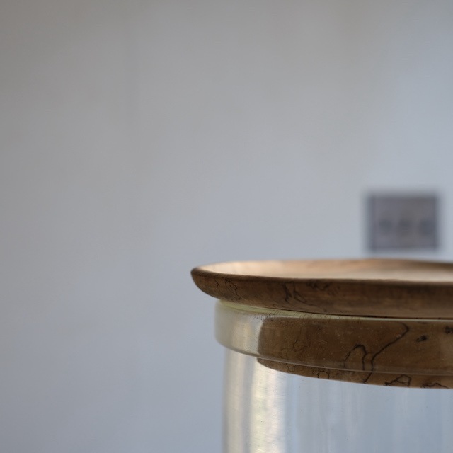 �ڻ��դ����饹��.b