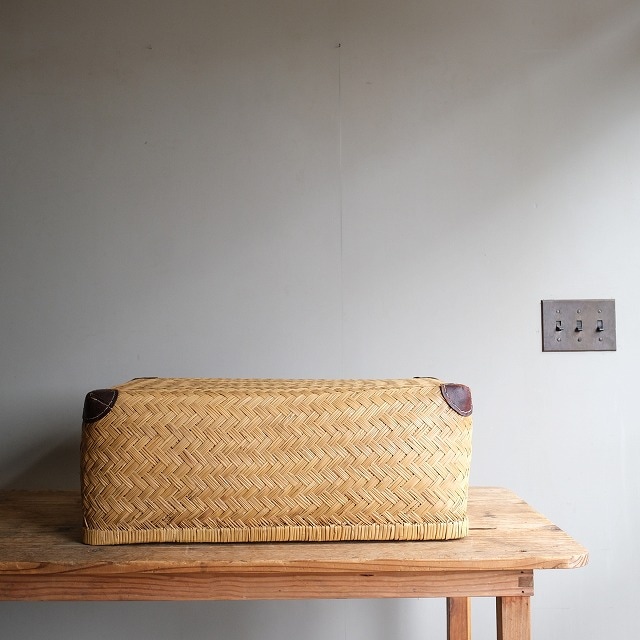 革当ての竹行李 （幅58cm）｜古雑貨,籠 バスケット｜古家具