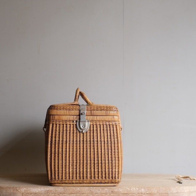 煎茶籠 籐カゴ バスケット 鍵付き 籐の大正 古道具 煎茶籠 籐カゴ
