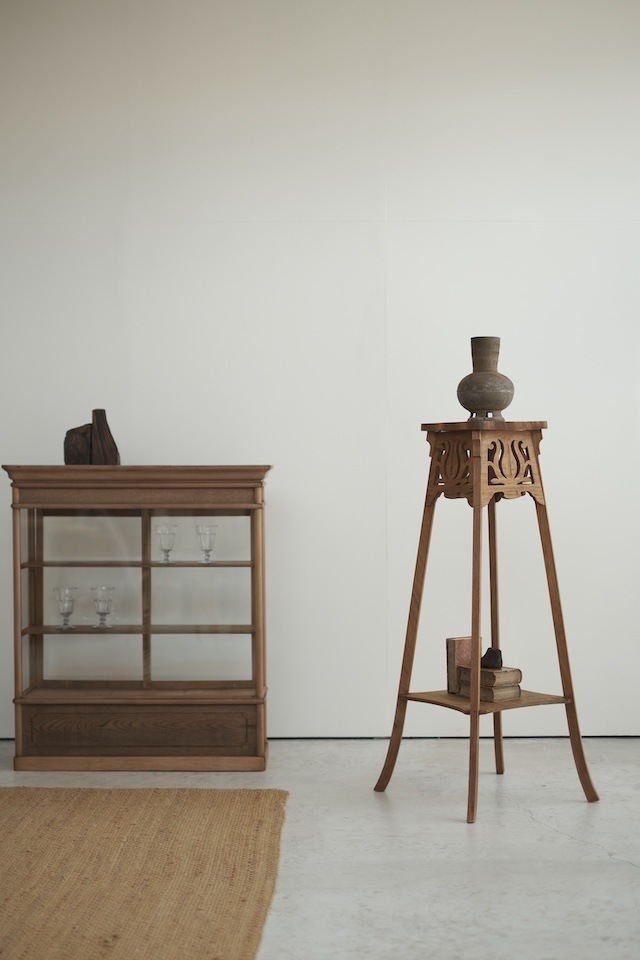 展示台｜花台 透かし彫り｜すべての商品｜古家具・アンティーク家具 R