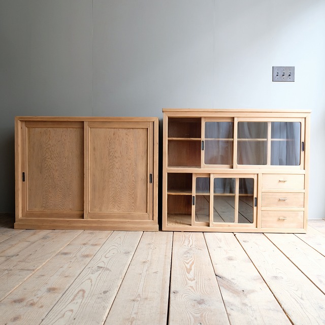 古い木製の食器棚【もえ】 古い木製の食器棚【もえ様専用】