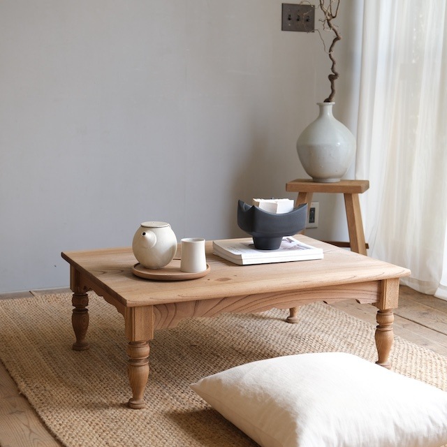 �����ơ��֥롡������