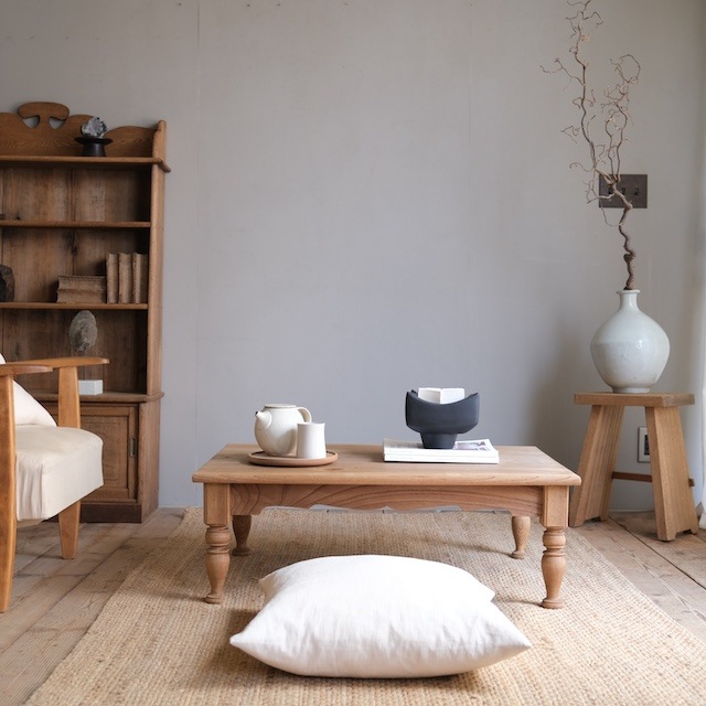 �����ơ��֥롡������