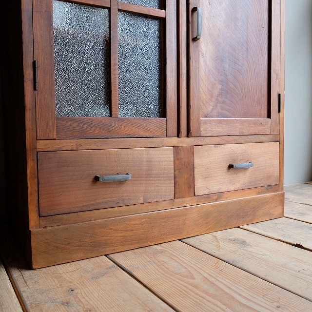 古いキャビネット 中古 NEOX パーツキャビネット 4列×8段32ケース（W570 xD555xH880）