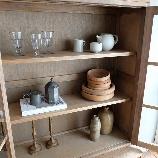 古い開き戸のキャビネット 前開き扉がついたキャビネット サイドキャビネット 64547 アンティーク