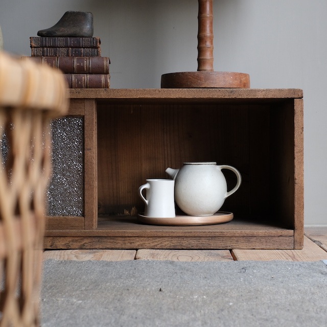 ローキャビネット ダイヤガラス | 古家具,棚類 | R-select