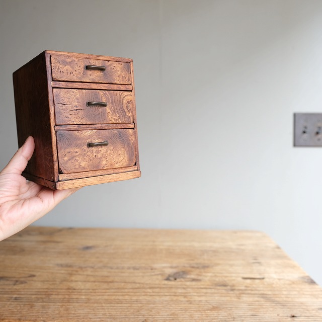 Ʀ������3��