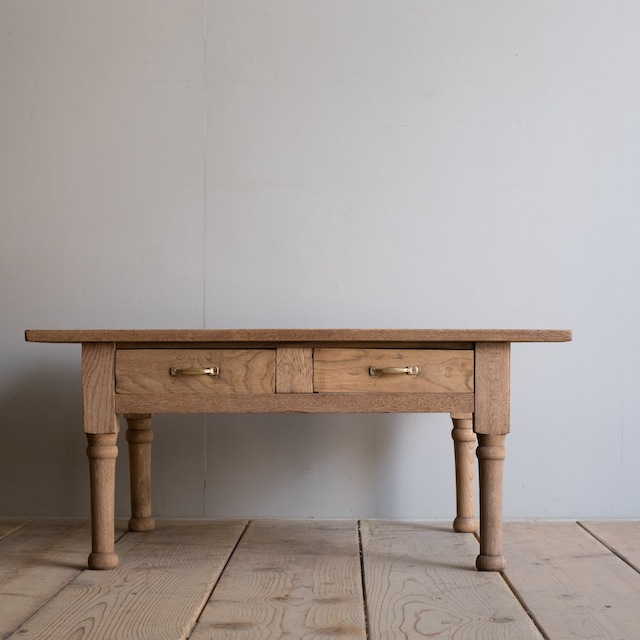 �����ơ��֥롡������